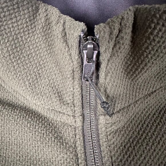 Under Armour Mens Medium Green Zephyr Fleece Long Sleeve Solid 1/4 Zip T-shirt - Picture 6 of 12